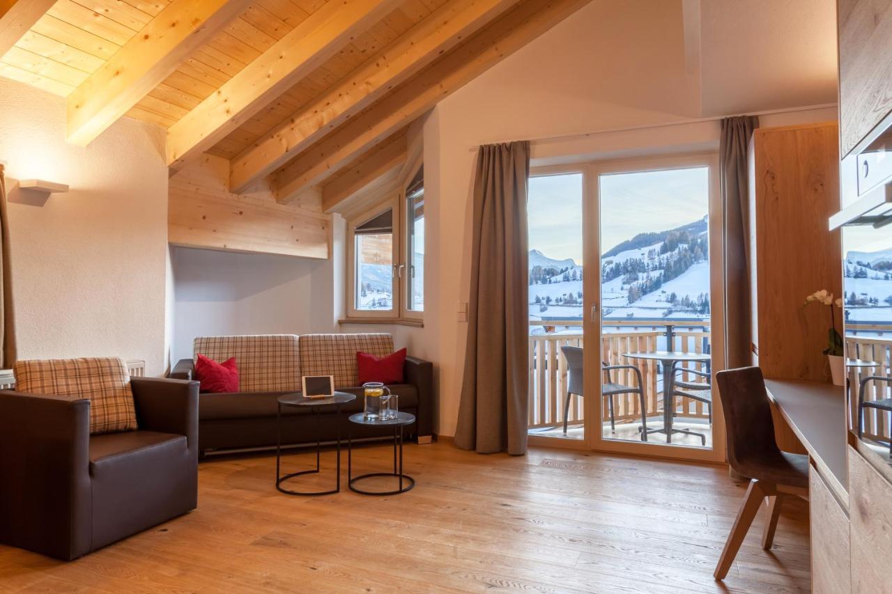 Apart-Hotel Dreisonnenhof Fiss Eksteriør bilde