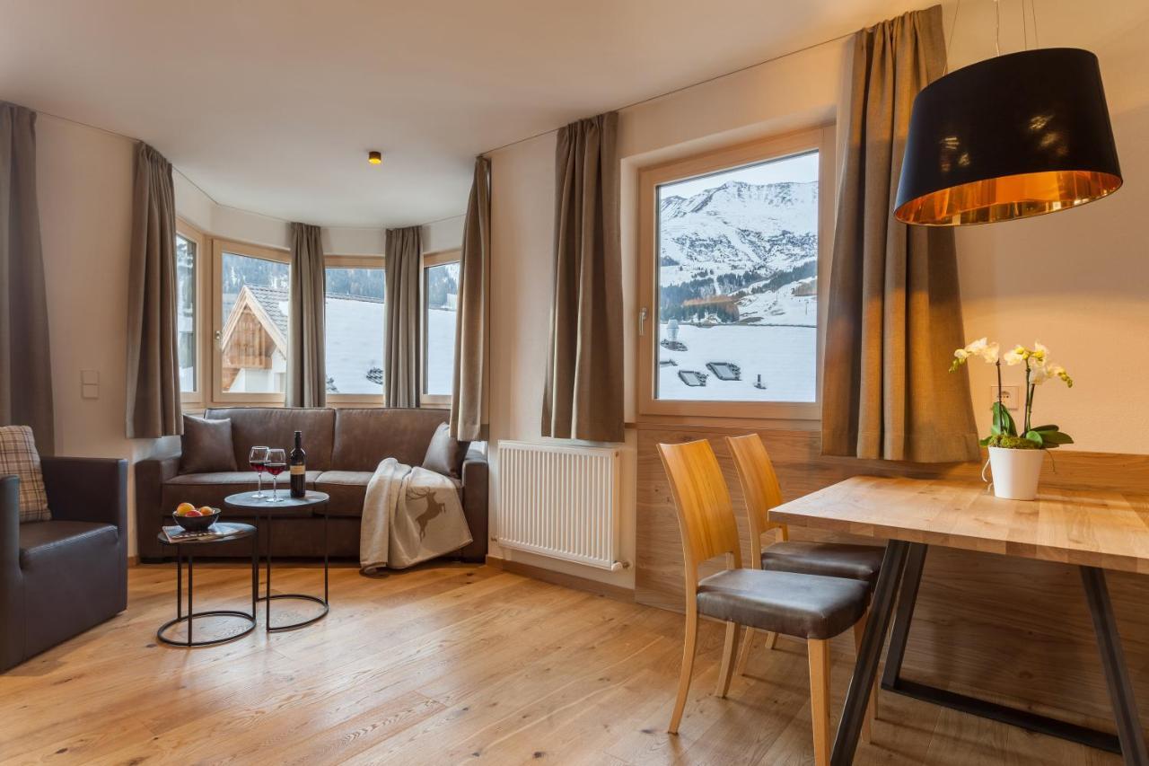 Apart-Hotel Dreisonnenhof Fiss Eksteriør bilde